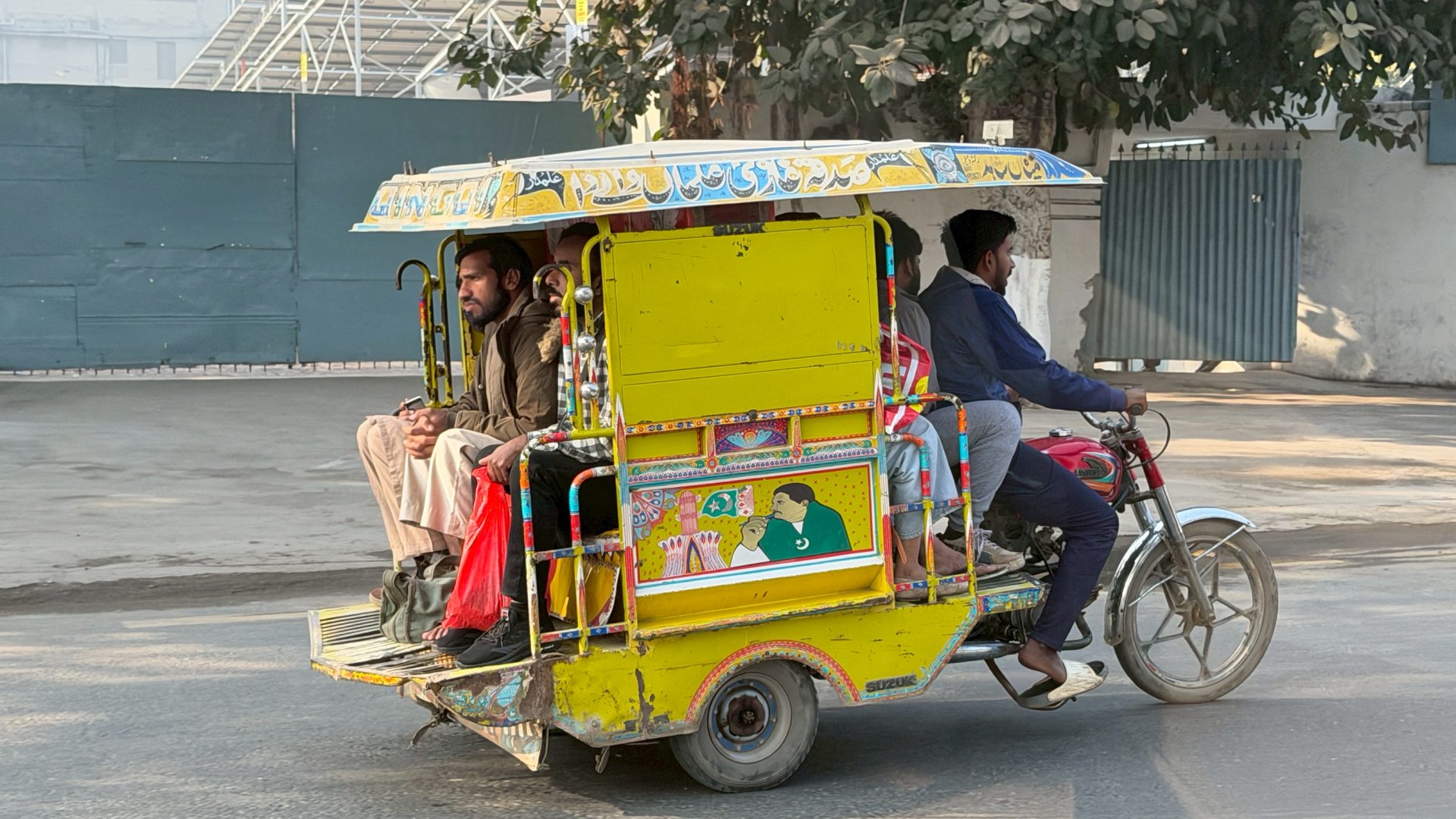 LINE_ALBUM_パキスタンHP用_251218_1